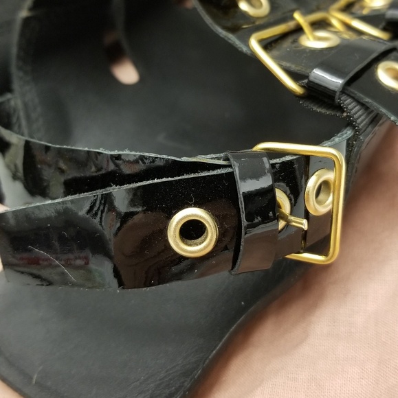 Miu Miu flat black leather & gold hardware sandcas - Picture 8 of 8